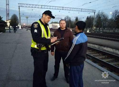 У Гребінці подібний захід проводили на залізничному вокзалі станції
