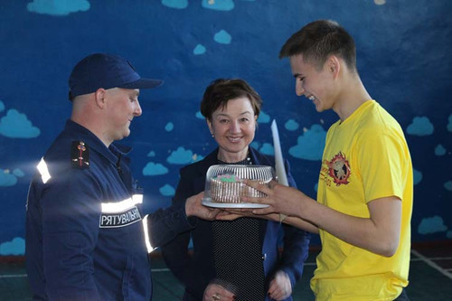 Районний етап Всеукраїнського фестивалю дружин юних пожежних Районний етап Всеукраїнського фестивалю дружин юних пожежних