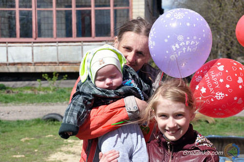 Гребінка, дитячий майданчик