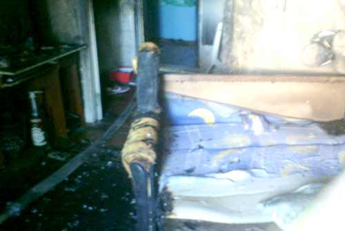 під час гасіння пожежі в квартирі вогнеборці врятували господаря