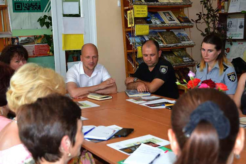 У Гадячі обговорили підхід співпраці поліції і громади