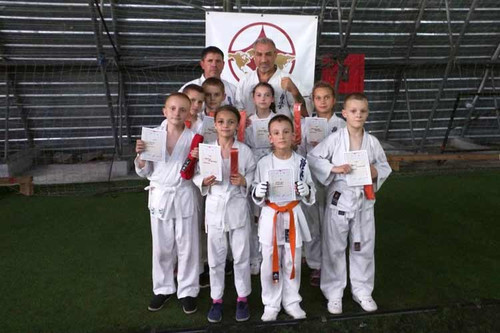 На Полтавщині пройшла атестація на помаранчевий пояс з карате