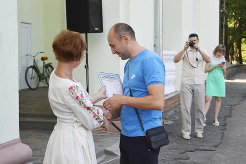 Легкоатлетична естафета вулицями Гребінки