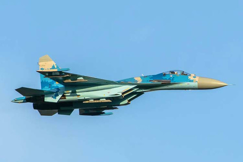 На Полтавщині найдосвідченіші льотчики показали фігури вищого пілотажу На Полтавщині найдосвідченіші льотчики показали фігури вищого пілотажу