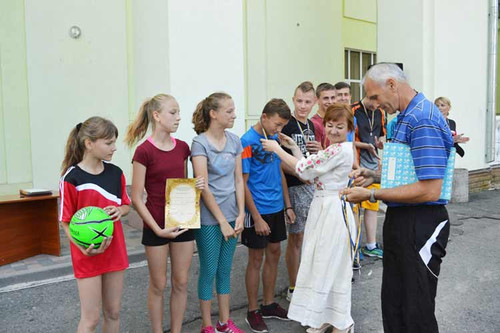 Легкоатлетична естафета вулицями Гребінки