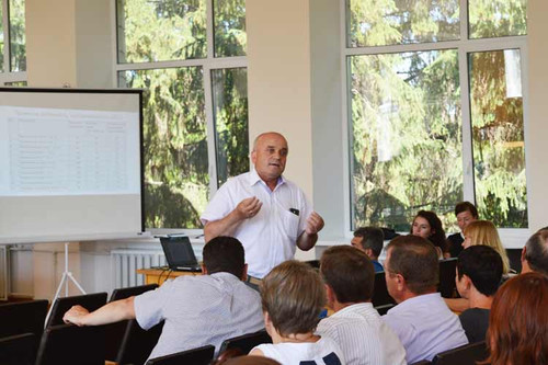 У Гребінці обговорили перспективи розвитку освітньої галузі в районі