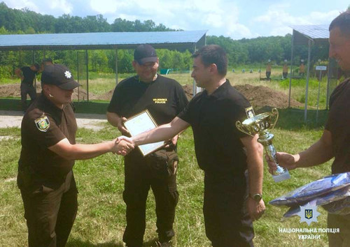 Поліцейські Полтавщини змагалися у стрільбі