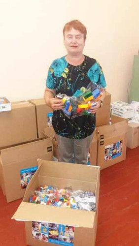 Гребінківщина отримала перші набори LEGO для першокласників