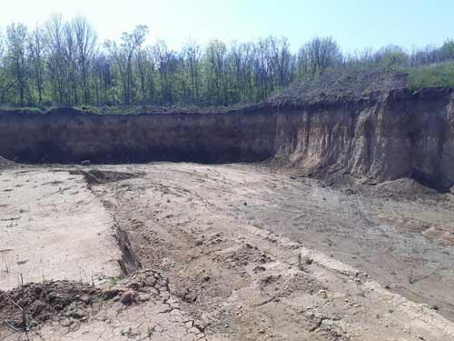 На Полтавщині СБУ зафіксувала розкрадання глини та піску