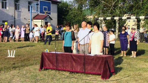 У Гребінківській ОТГ за шкільні парти сіли 142 першокласників