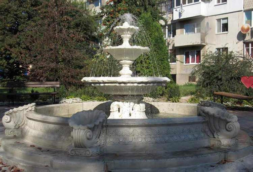У Пирятині на вулиці Соборній запрацював фонтан