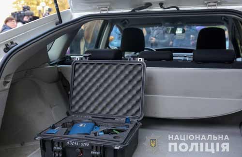 У Полтавській області патрульні із радарами стоятимуть на трасі Київ - У Полтавській області патрульні із радарами стоятимуть на трасі Київ -