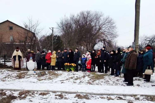 У Гребінці запалили свічки пам`яті жертвам Голодомору