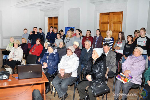 У Гребінці показали виставку портретів колишніх жертв нацизму