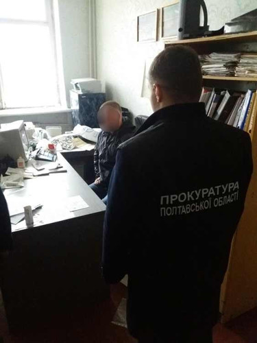 Посадовця держпідриємства затримали на хабарі Посадовця держпідриємства затримали на хабарі