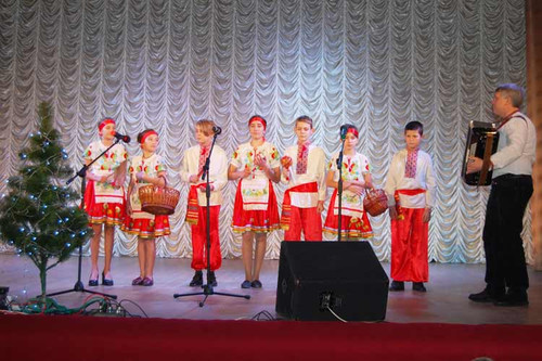 "Зоряний час": на Гребінківщині відзначили найталановитіших учнів і вч