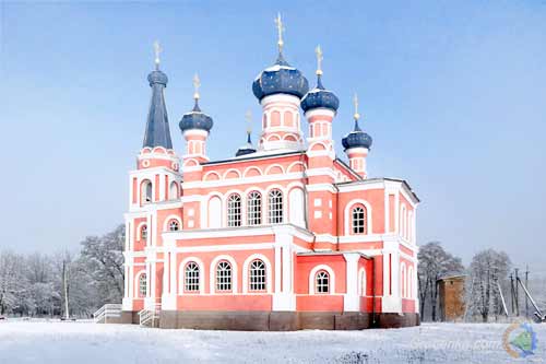 13 гребінківських церков зобов`язали внести зміни в назви