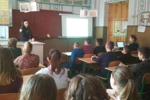 Школярам розповіли про їх права та відповідальність за злочини