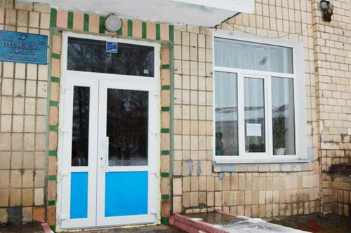У Гребінці в одній із шкіл замінили вікна та двері на енергоефективні