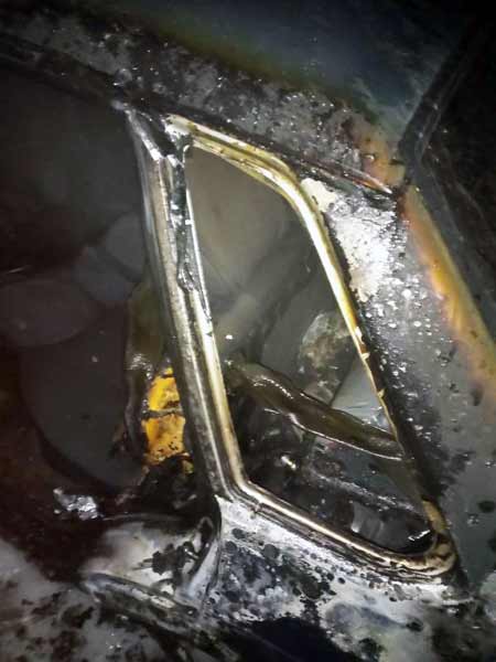 Вночі у Пирятині горів автомобіль ВАЗ-21099