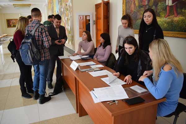 Змагання інтелектуальної гри “Дебати-2019” для школярів