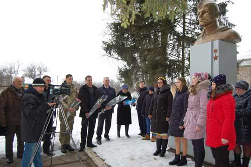 На Гребінківщині відзначили 76-у річницю подвигу земляка-Героя Г.С. Кагамлика