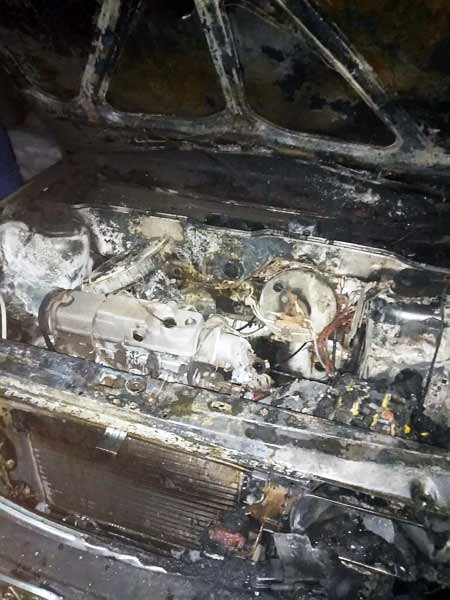 Вночі у Пирятині горів автомобіль ВАЗ-21099