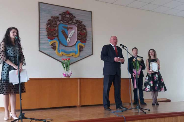 На Гребінківщині провели конкурс "успішних жінок"