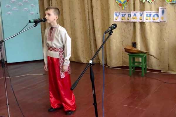 На Гребінківщині відбувся огляд-конкурс художньої самодіяльності учнів