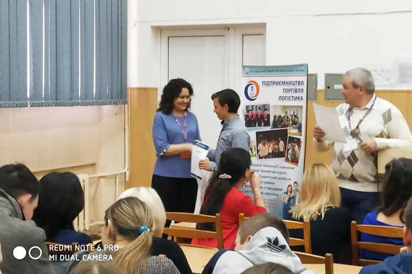 «Крок до бізнесу» «Крок до бізнесу»