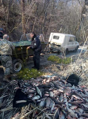 На Полтавщині посадовці "кришували" браконьєрів