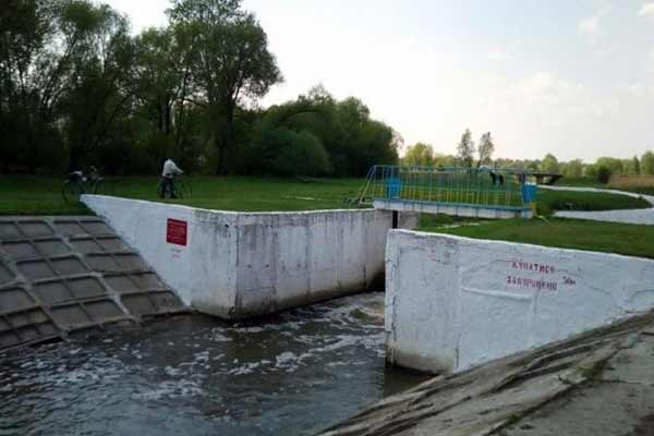 На Гребінківщині відновлюють гідротехнічні споруди