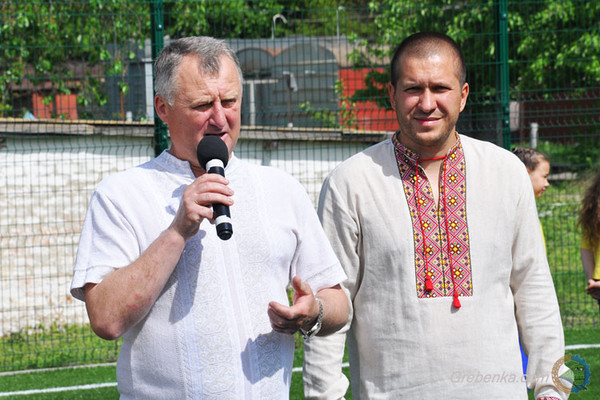 Сучасне міні-футбольне поле відкрили у Гребінці