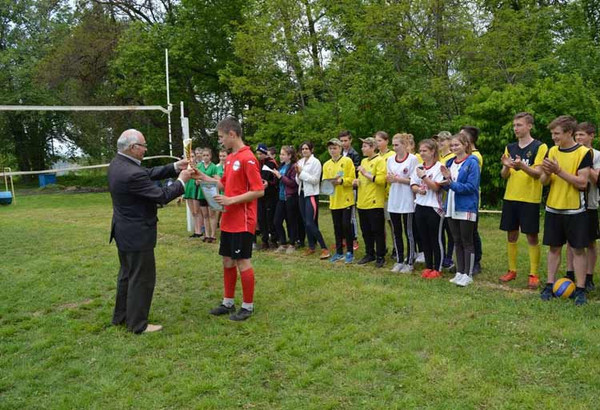 На Гребінківщині пройшла першість з волейболу серед школярів