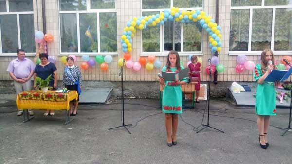 Для випускників Гребінківської громади пролунав останній дзвоник