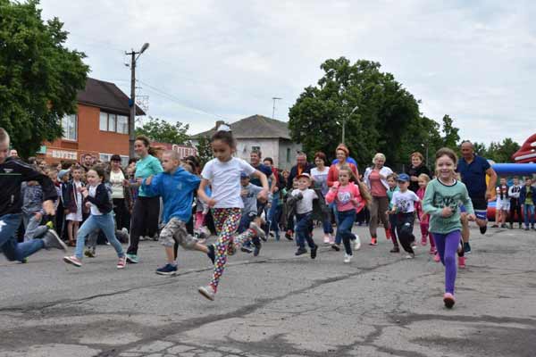 До Дня Європи у Пирятині відбувся забіг «Пирятинська миля»