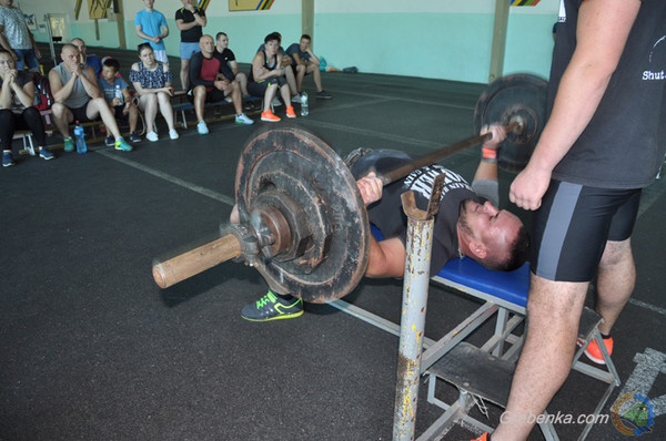 Відкритий Чемпіонат Гребінківщини з багатоповторного жиму штанги