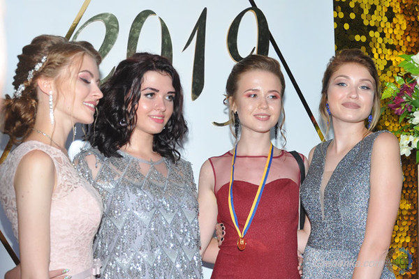 У Гребінці цьогоріч один вступник набрав 200 балів на ЗНО