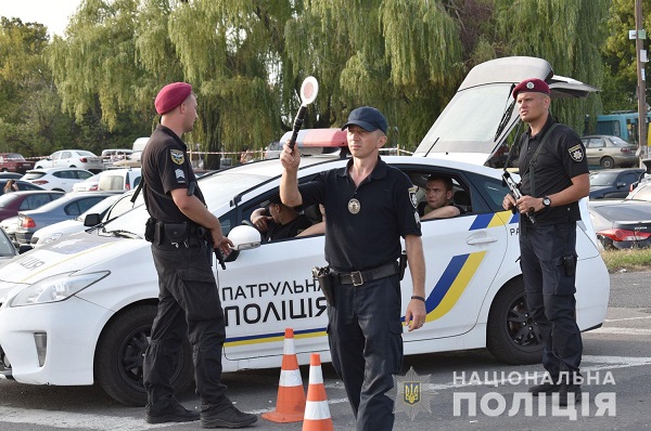 На Сорочинському ярмарку поліція припинила злочин