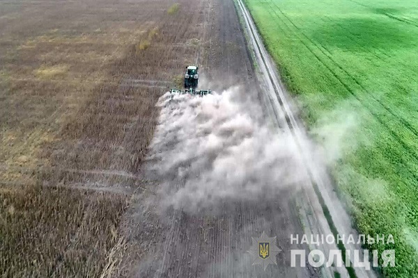 На Полтавщині триває процедура знищення 240 га опійного маку