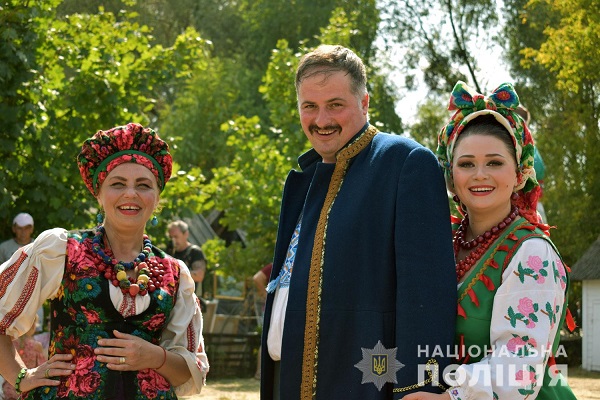 На Сорочинському ярмарку поліція припинила злочин