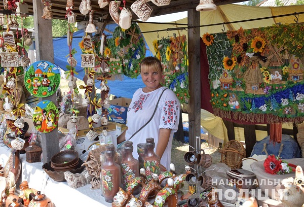 На Сорочинському ярмарку поліція припинила злочин