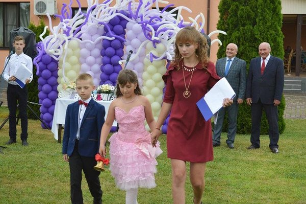 Випускний вечір для закладів середньої освіти Гребінківського району