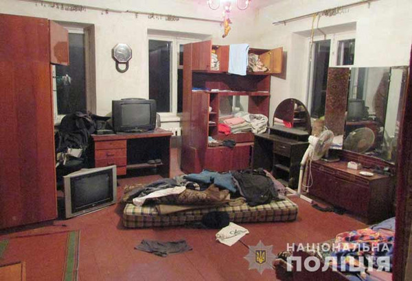 У ГребІнці чоловік вдарив свого брата ножем