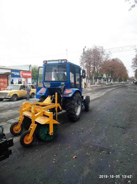 У центрі Гребінки триває ремонт найпроблемнішої ділянки дороги