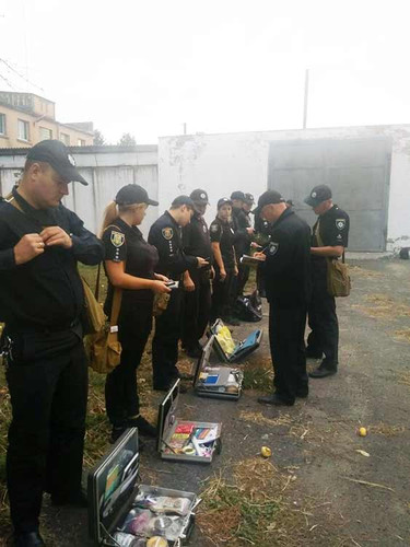 Копів Гребінківського райвідділення поліції підняли по тривозі