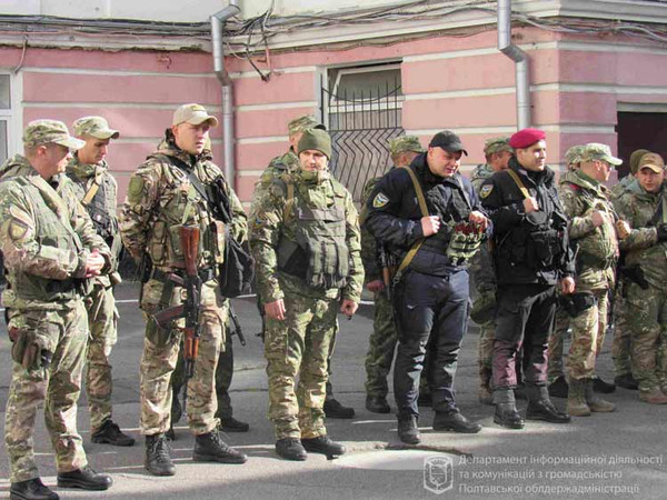 Загін поліції з Полтавщини провели на чергову ротацію на схід