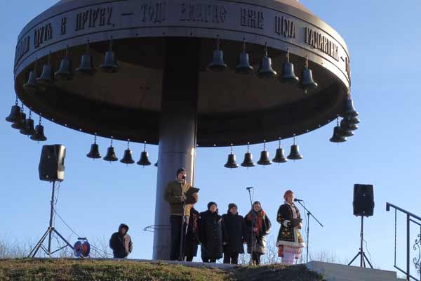 На Полтавщині вшанували пам'ять жертв голодоморів
