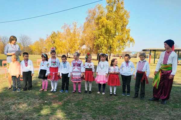 На Гребінківщині першокласників приймали у козачата