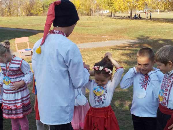 На Гребінківщині першокласників приймали у козачата
